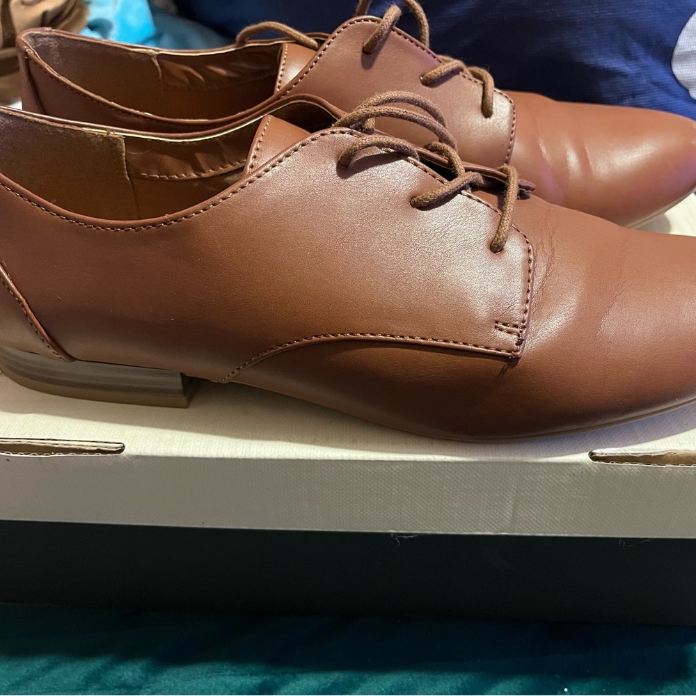 Brown women’s oxfords